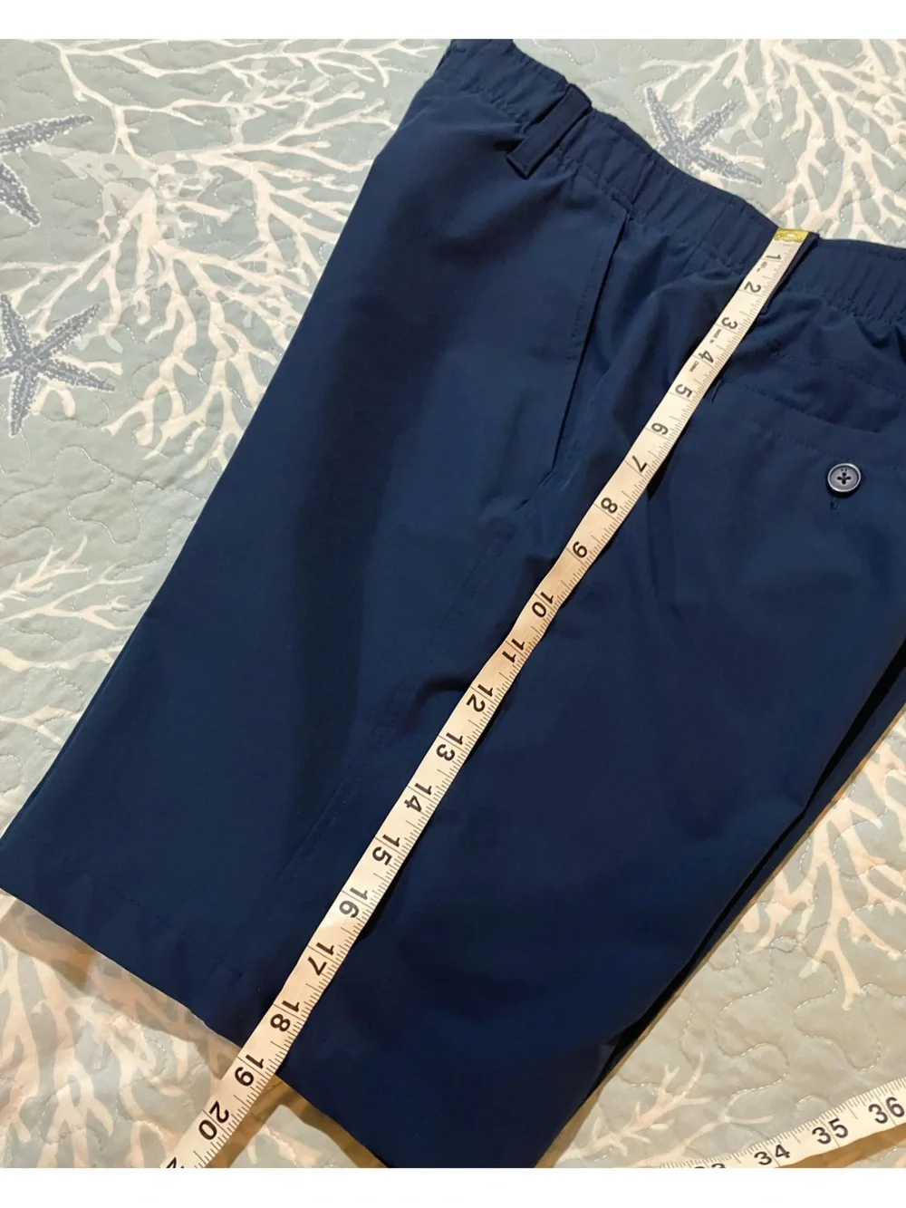Under Armour size 30 shorts